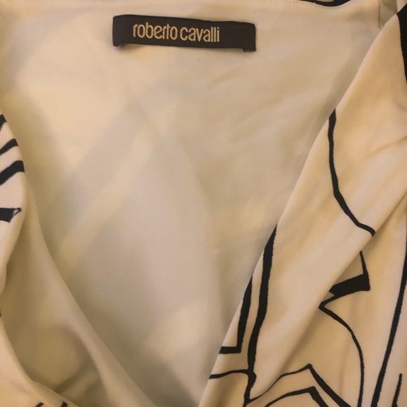 Roberto Cavalli printed top - size small - Picture 3 of 4